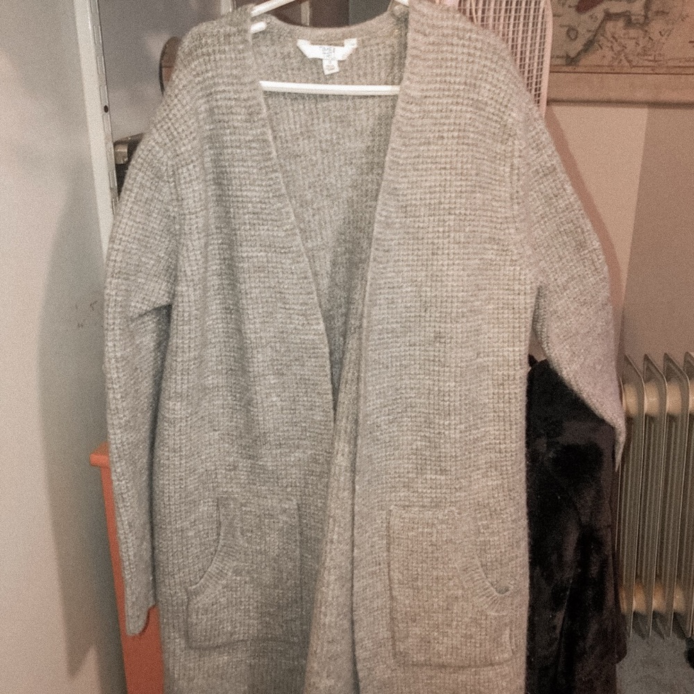 Women’s Knit Sweater Cardigan size small 4-6